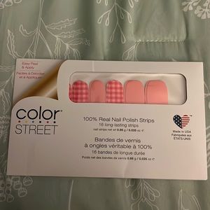 B1G1F: What The Check Nails